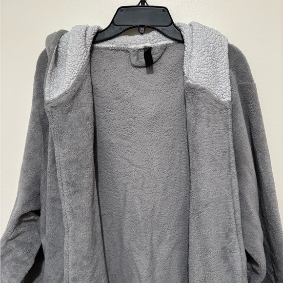 Cozy Gray Women's Owl Robe - Picture 2 of 6